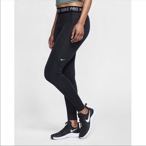 Women’s Nike Pro Tights